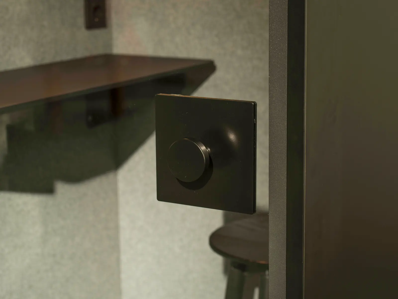 Focus – Image 6